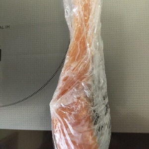 鮭の切り身の冷凍保存✧˖°